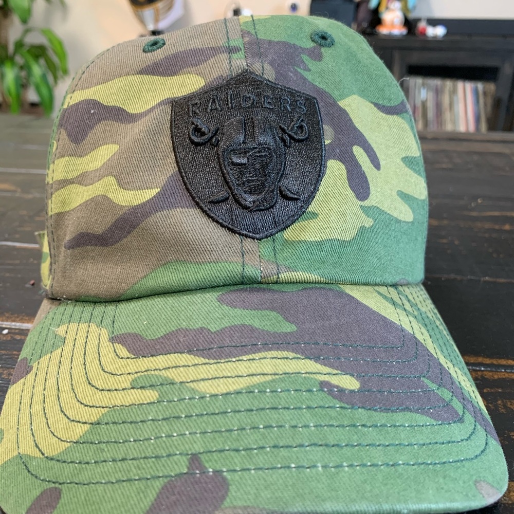 NFL RAIDER 47’ HAT (LIKE NEW)